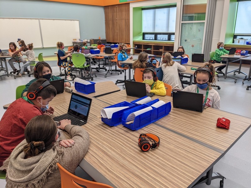 Students listening to sounds from Mars